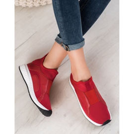 Bona Zapatos rojos en la plataforma 4