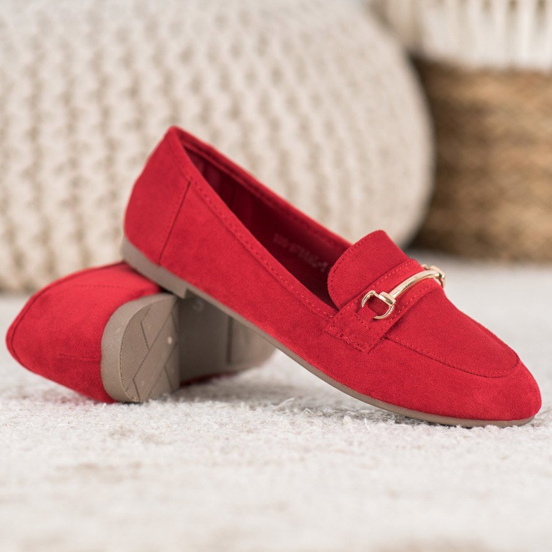 Bestelle Mocasines elegantes con adorno rojo 1