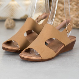 Small Swan Sandalias con cuña en beige 2