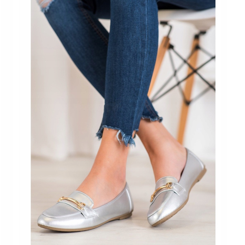 Fama Bailarina casual con adorno gris 2