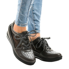 Zapatillas de malla gris en la cuña TL-29 1 Zapatillas de malla gris en la cuña TL-29 1