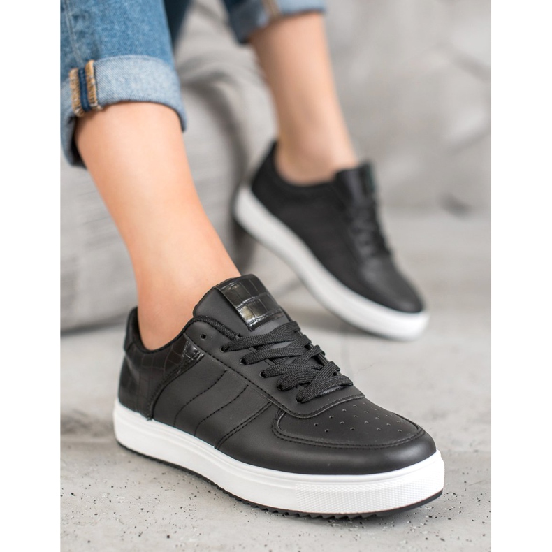 SHELOVET Zapatos con estilo en la plataforma negro 1