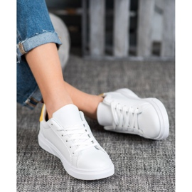 SHELOVET Calzado deportivo con cremallera decorativa blanco 3