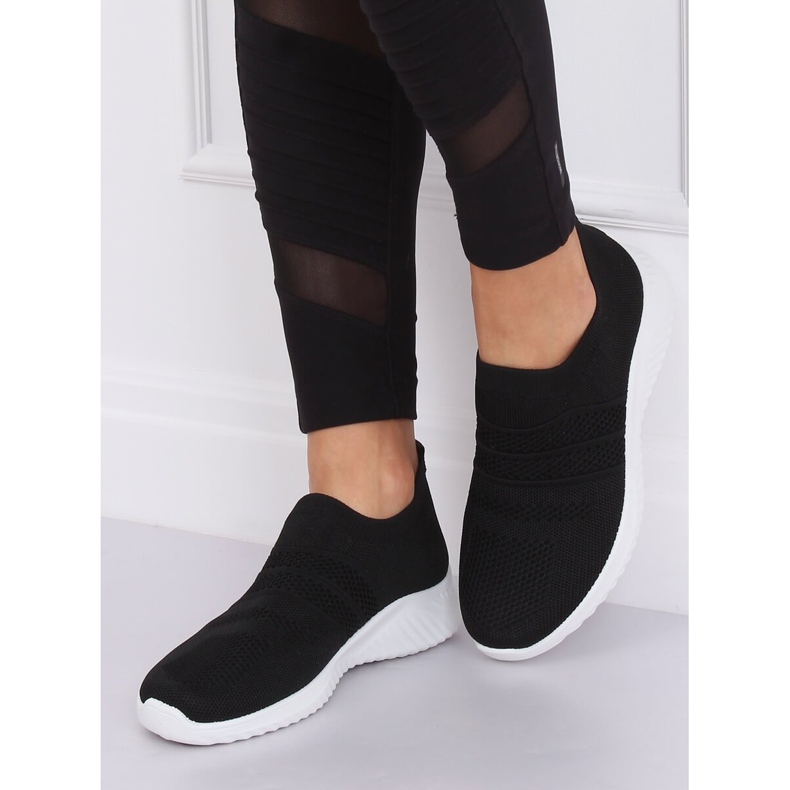 Negro NB331P Calzado deportivo negro 1