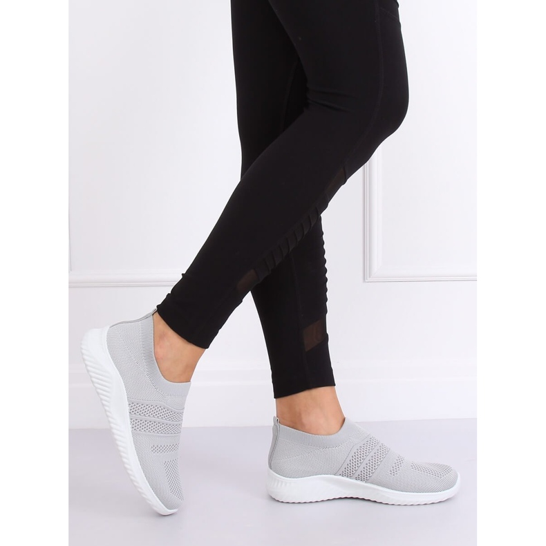 Gris NB331P Zapatillas deportivas grises 1