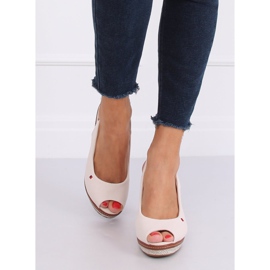 Sandalias con cuña beige R132P Beige 1
