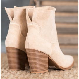 Seastar Botas sin cordones en un poste beige 3