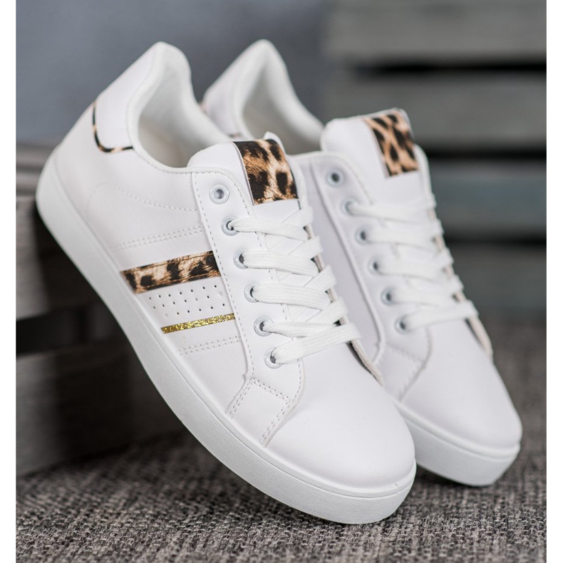 SHELOVET Zapatos deportivos blancos cómodos 2 SHELOVET Zapatos deportivos blancos cómodos 2