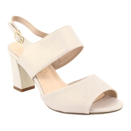 Sergio Leone Sandalias de beige de perlas para mujeres SK778 en la publicación 1