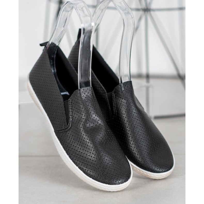 SHELOVET Slipons negros calados 1