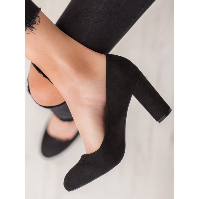 SHELOVET Bombas clásicas en un pilar negro 2