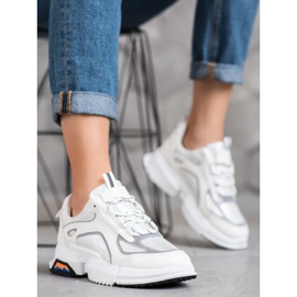SHELOVET Zapatillas deportivas en la plataforma blanco multicolor 1 SHELOVET Zapatillas deportivas en la plataforma blanco multicolor 1