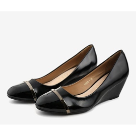 Bombas negras en la cuña X668-1 negro 3