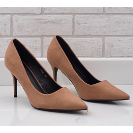 Tacones de gamuza beige clásicos X8053 1 Tacones de gamuza beige clásicos X8053 1