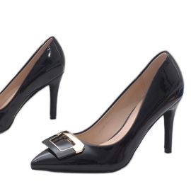 Tacones lacados en negro con hebilla FM3002 4