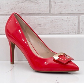 Tacones lacados en rojo con hebilla FM3002 1 Tacones lacados en rojo con hebilla FM3002 1