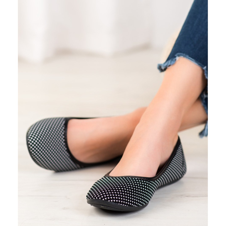 McKey Bailarina en corazones blanco negro 2