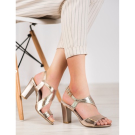 Goodin Sandalias doradas dorado 4