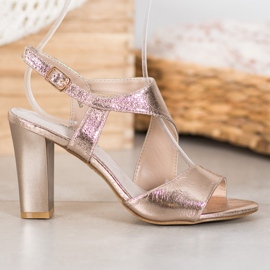 Goodin Sandalias doradas dorado 1