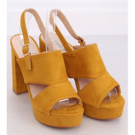 Sandalias en el poste miel 9R02 Amarillo 2