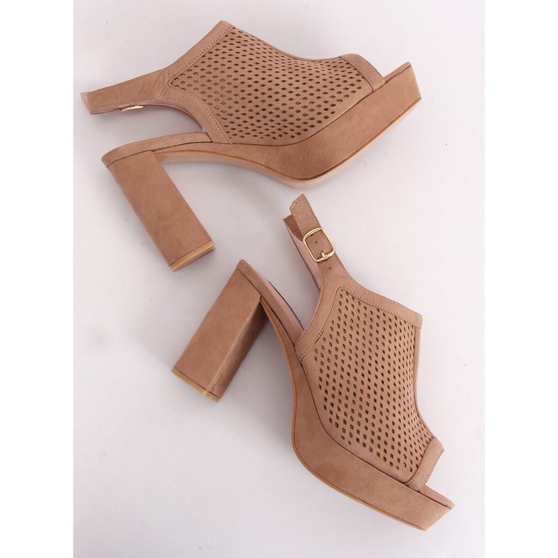 Sandalias de tacón calado 9R82 Caqui beige 2