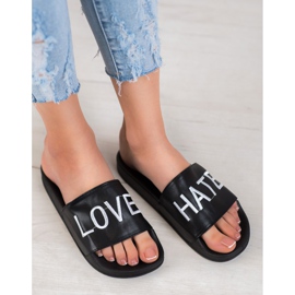 Small Swan LOVE &amp; HATE Zapatillas de piel ecológica negro 1