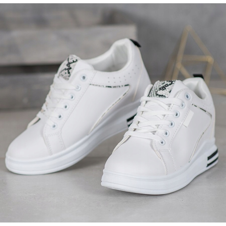 SHELOVET Zapatos blancos con cuña oculta 1