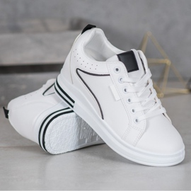 SHELOVET Zapatos blancos con cuña oculta 1 SHELOVET Zapatos blancos con cuña oculta 1