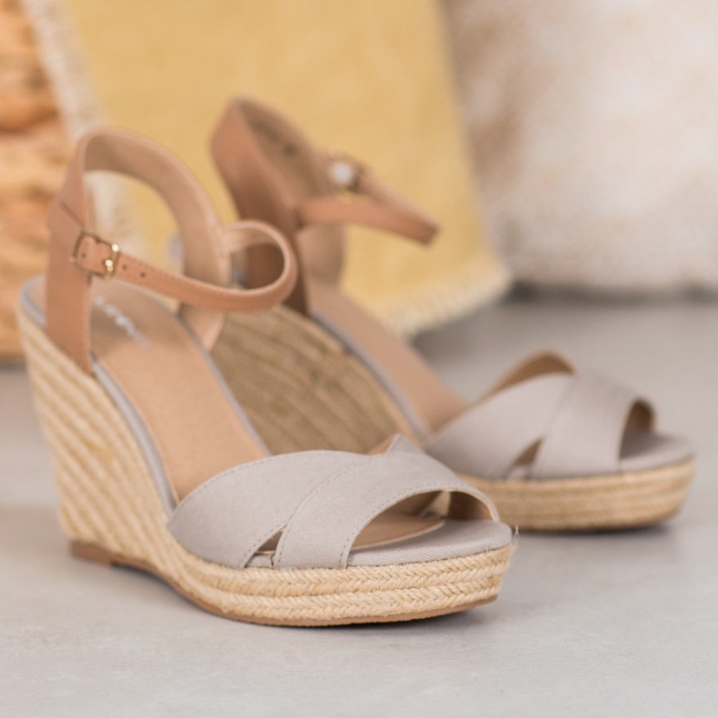 J. Star Sandalias de cuña ligeras beige 1