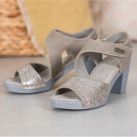 Sandalias Ligeras Con Velcro VINCEZA gris 1