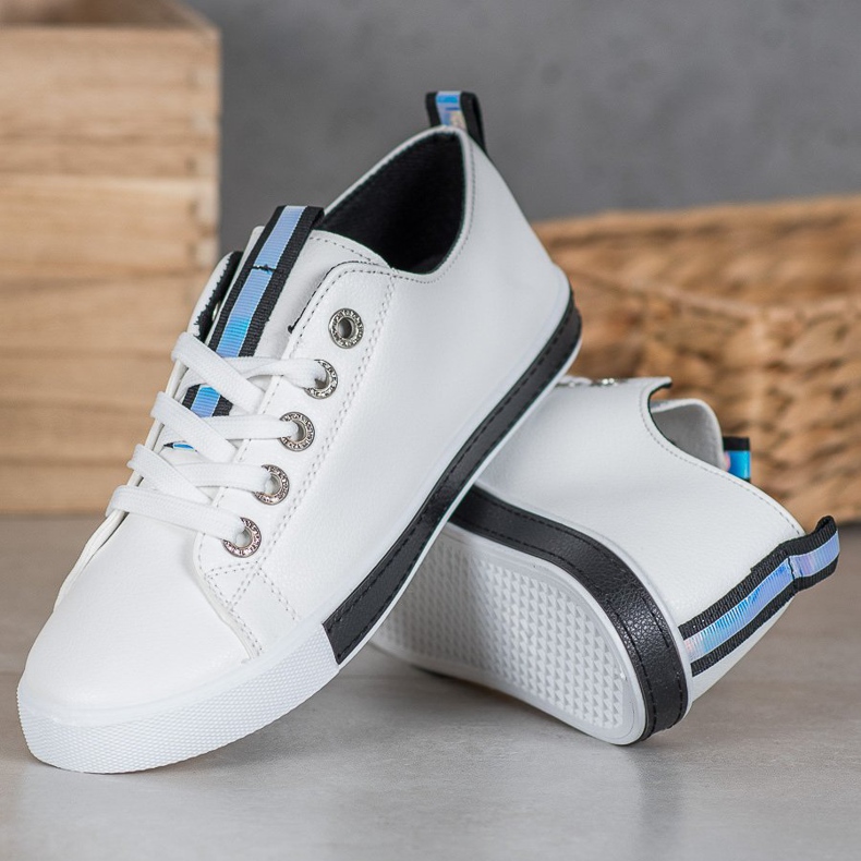 SHELOVET Zapatillas elegantes con cuero ecológico blanco 1