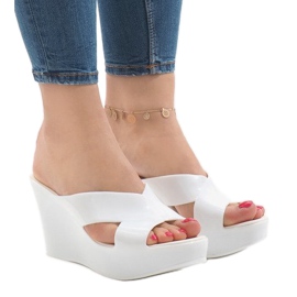 Pantuflas blancas de tacón Meliski IR-70 blanco 1