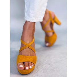 Sandalias tacones miel 9272 Amarillo 3