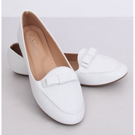 Mocasines de mujer blancos A8637 Blanco 2