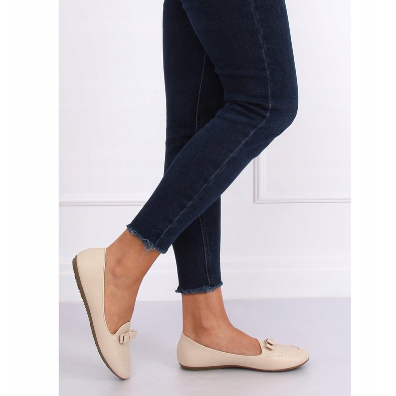 Mocasines de mujer beige A8637 Beige 2