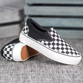 SHELOVET Slipons blanco y negro en la plataforma 2
