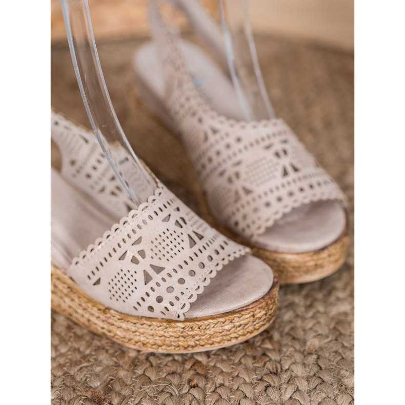 Goodin Sandalias de cuña caladas beige dorado 1