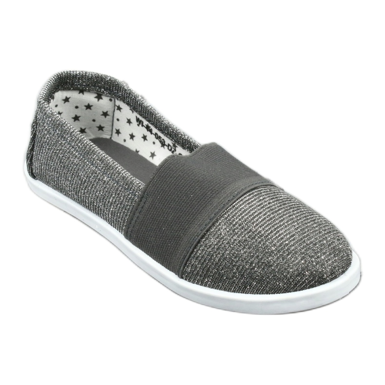Cómodas zapatillas plateadas Wishot 44-053 gris 1