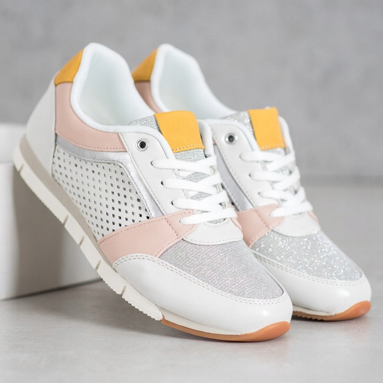 Kylie Calzado deportivo calado blanco 1 Kylie Calzado deportivo calado blanco 1