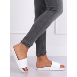 Pantuflas blancas mujer blancas CK79P Blanco 2