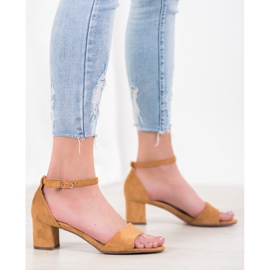 Seastar Cómodas sandalias de tacón marrón 1