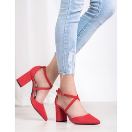 Diamantique Bombas en un pilar rojo 1