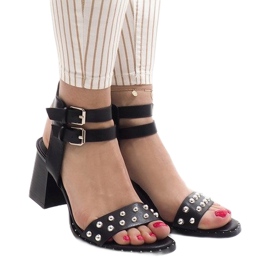 Sandalias negras de tacón 77-12 negro 2