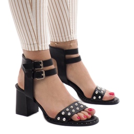 Sandalias negras de tacón 77-12 negro 1