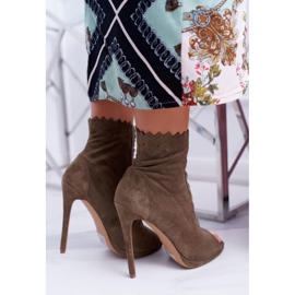 Sandalias con cordones de gamuza Lu Boo Botas en un tacón alto Natasha verde 3