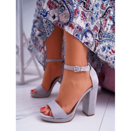 ADY Sandalias grises para mujer con plataforma Debora de tacón alto 1