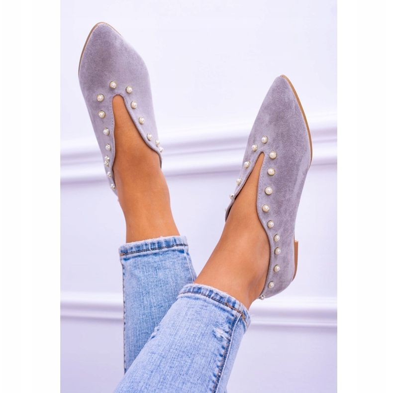 Lu Boo Zapatos grises con recortes de cuentas Merseo 2