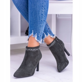 Vinceza Botas de mujer verde oliva con remaches de tacón alto Bemi 1 Vinceza Botas de mujer verde oliva con remaches de tacón alto Bemi 1