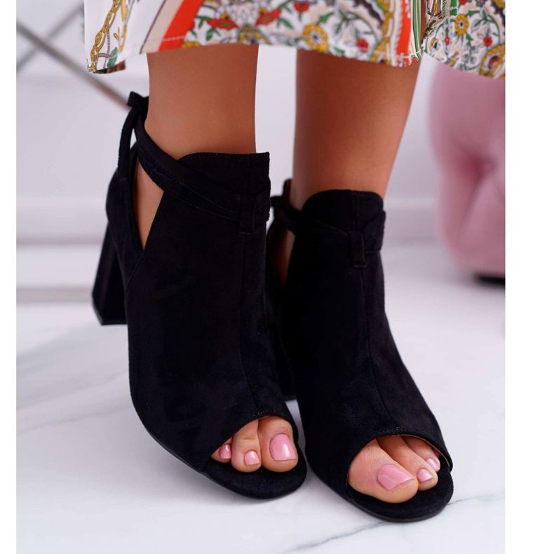 Vinceza Botines negros Sandalias en una barra Dedos abiertos Grises 2 Vinceza Botines negros Sandalias en una barra Dedos abiertos Grises 2