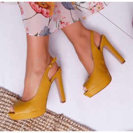 Moow Sandalias De Mujer En Tacón Alto Amarillo Lorajn 4